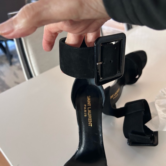 Saint Laurent Black Patent Leather Heels - Picture 8 of 9